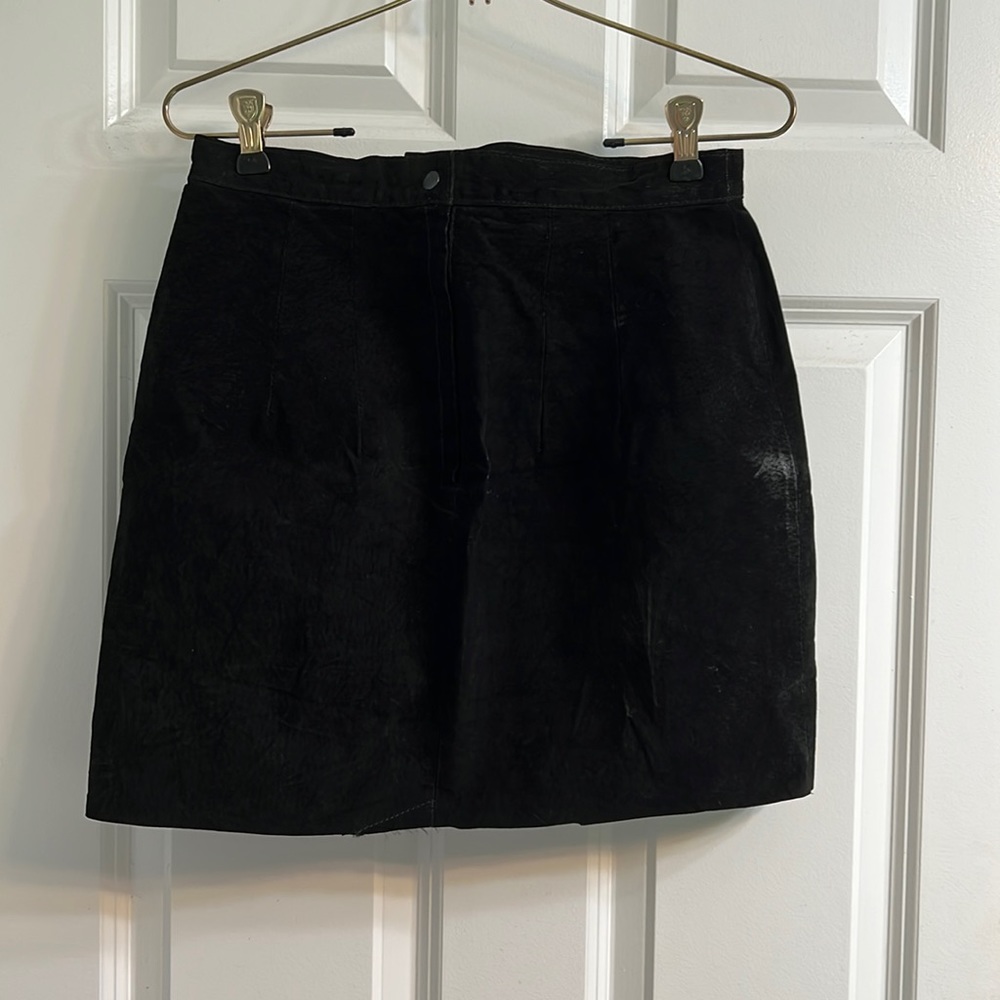 Maggie Lawrence Black Leather skirt